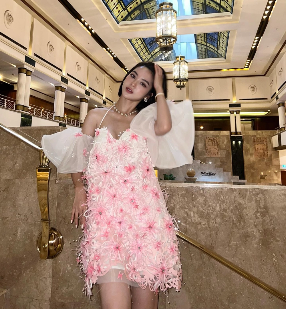 Người mẫu Quỳnh Lương lookbook nổi tiếng trước khi diễn