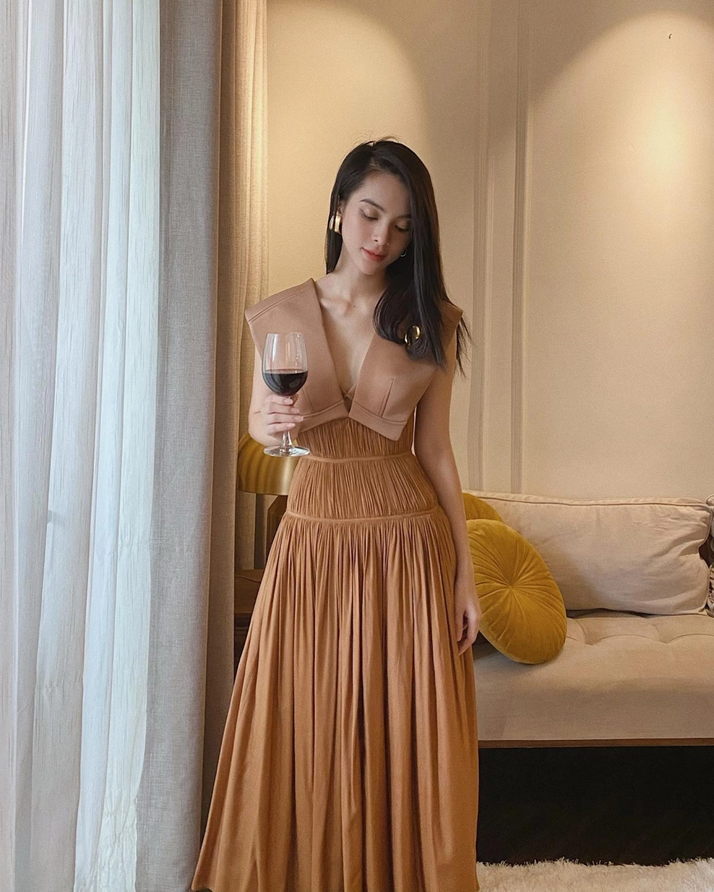 Quỳnh Lương diễn viên trẻ tài năng của vũ trụ VFC