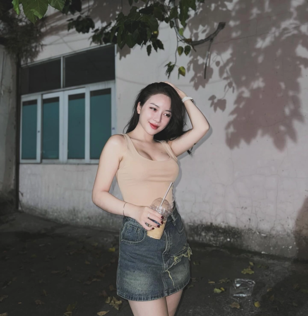 Tiếng hát Quỳnh Trang trong veo bolero