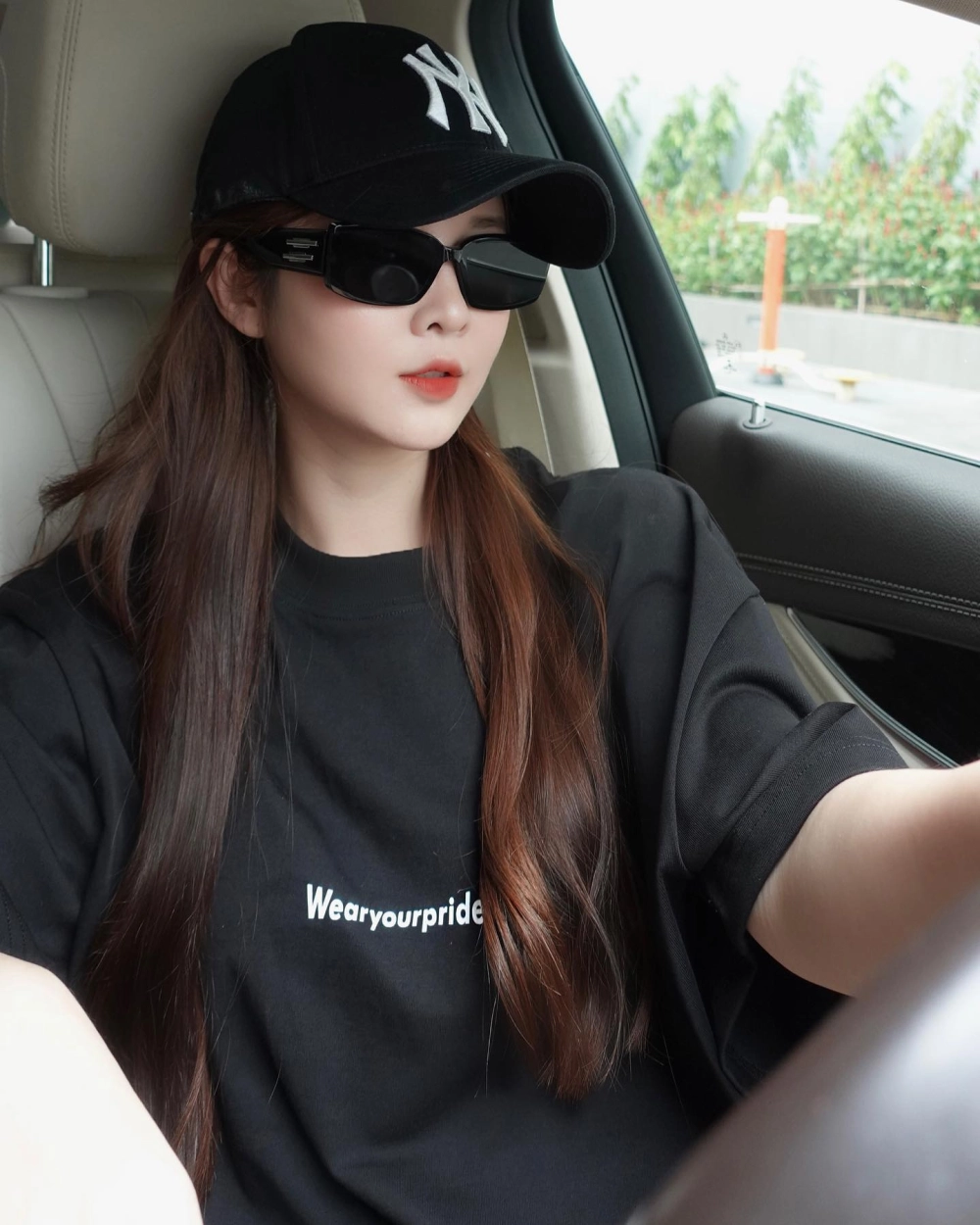 Fan tò mò Ribi Sachi nhiêu tuổi mà vẫn trẻ như học sinh