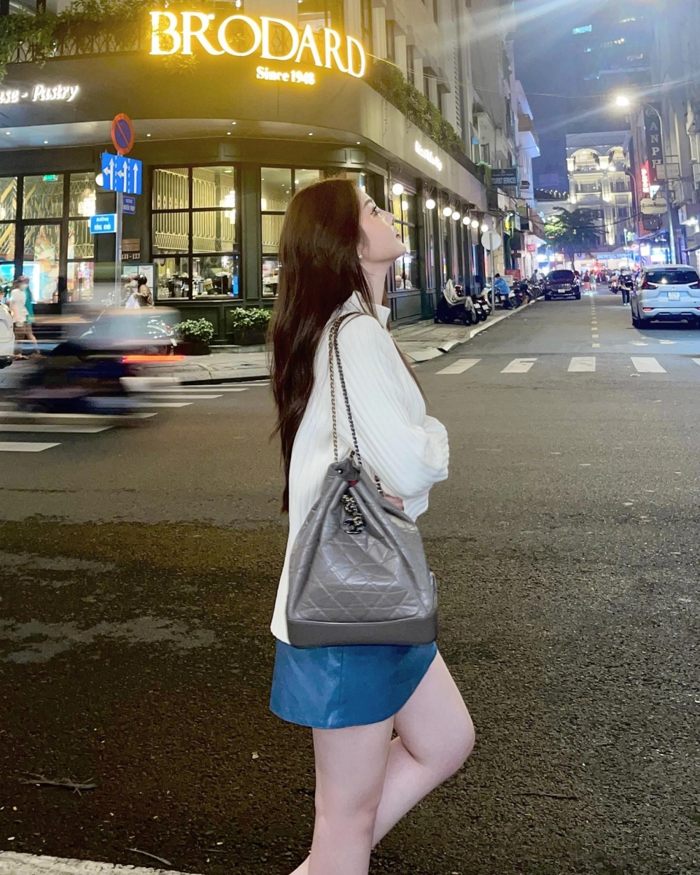 Ngỡ ngàng giọng ca ngọt ngào của Ribi Sachi hát