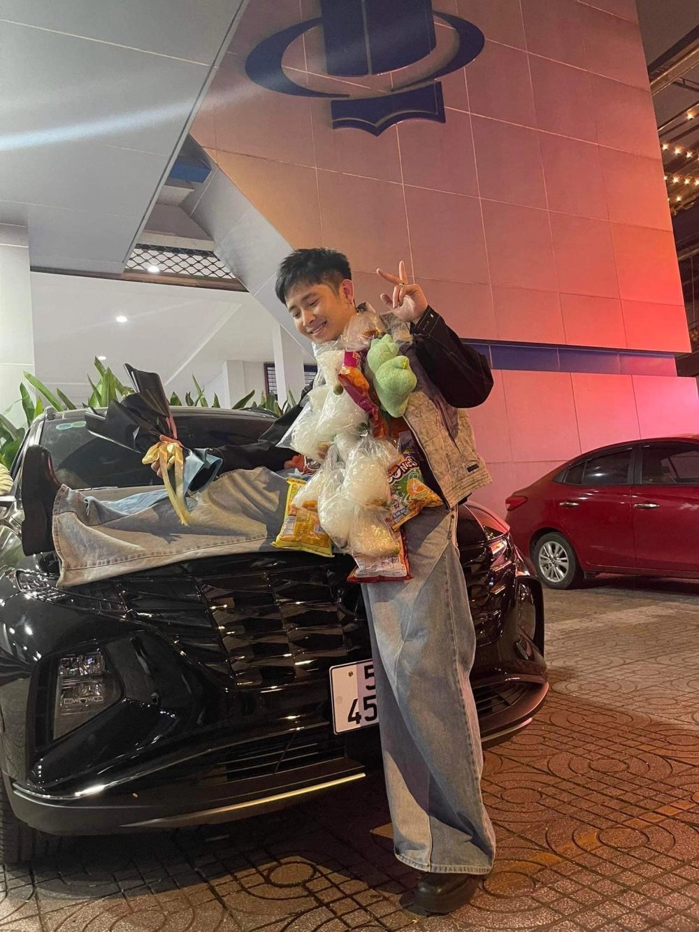 nghe ricky star cung trăng để cảm nhận sâu sắc giai điệu nhẹ nhàng và lôi cuốn