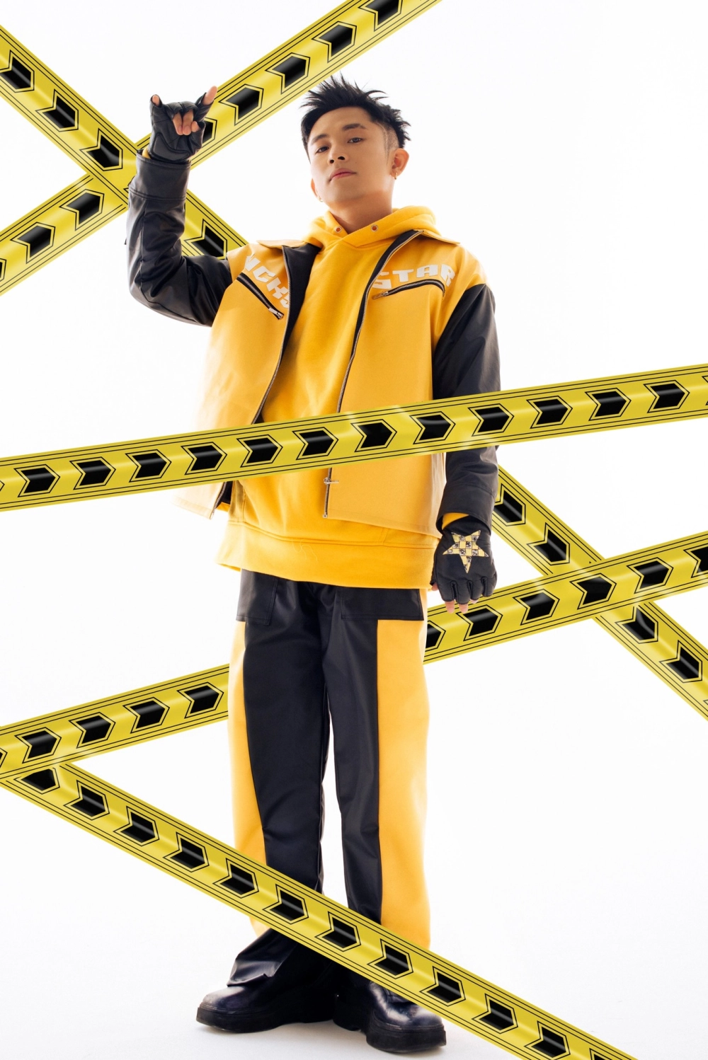Nghe con nhà người ta ricky star để trải nghiệm những bài hát mang đậm chất cá nhân