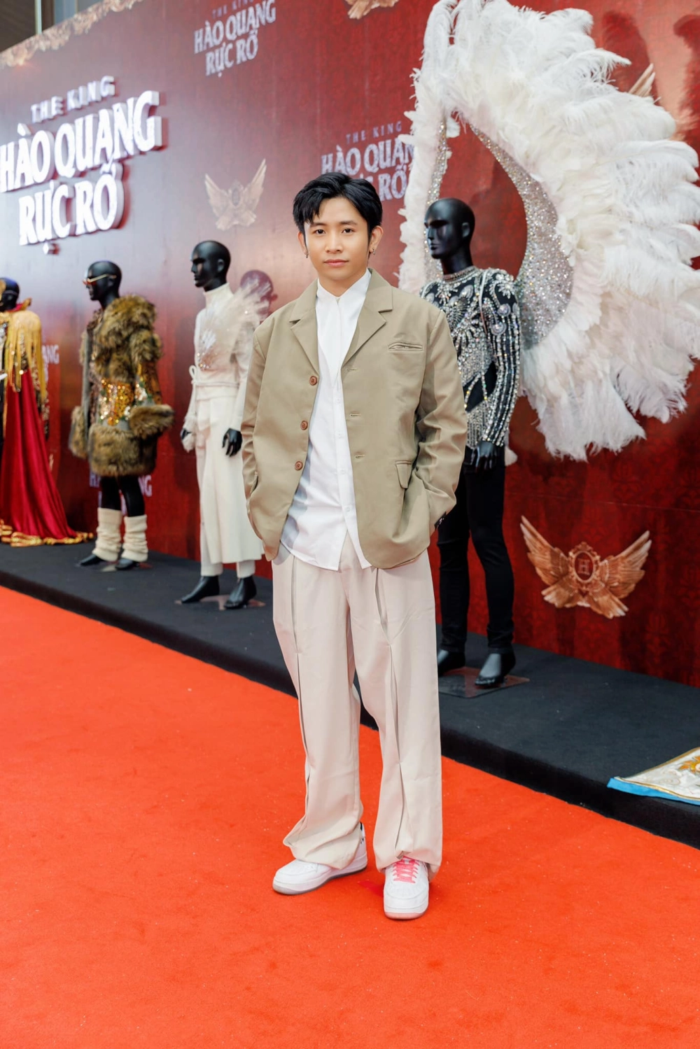 cà rá ricky star là một trong những bài hát thú vị giúp fan hiểu thêm về anh