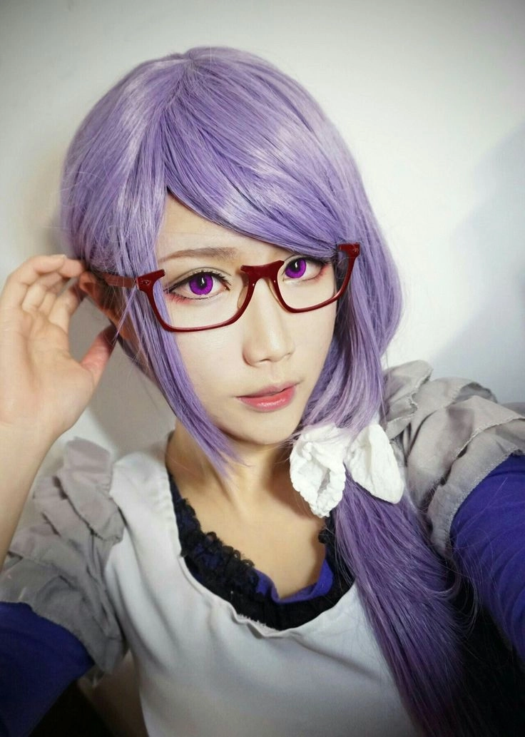 Rize cosplay mang đến khí chất của một nữ quỷ ghoul
