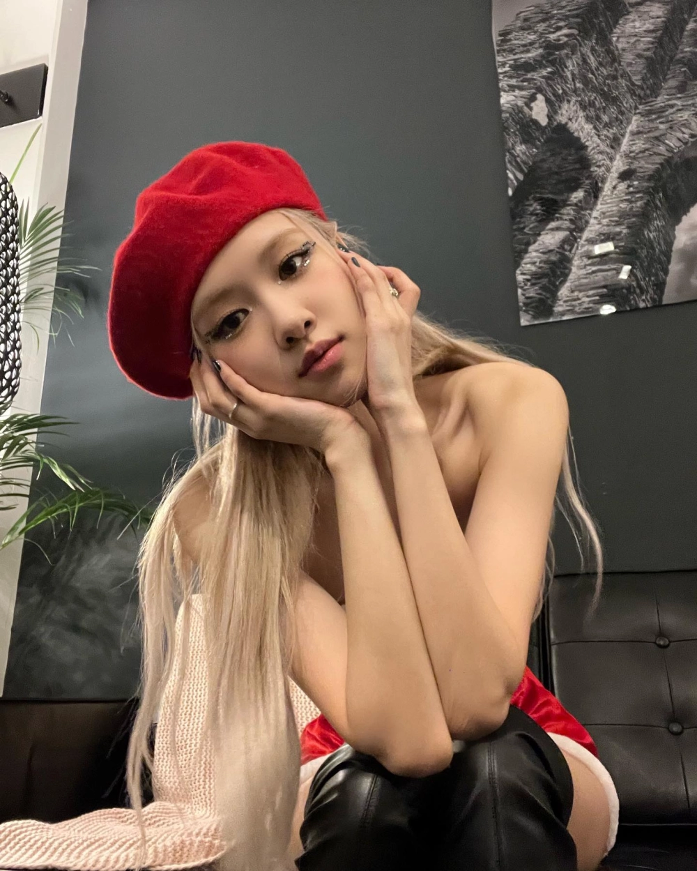 Rosé thích màu gì, bạn đoán được không