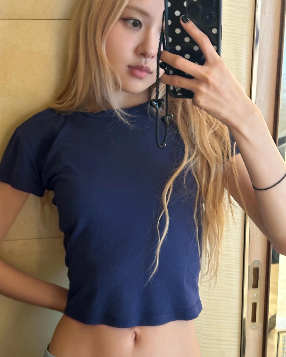 Rosé bao nhiêu tuổi, trẻ mãi trong lòng fan