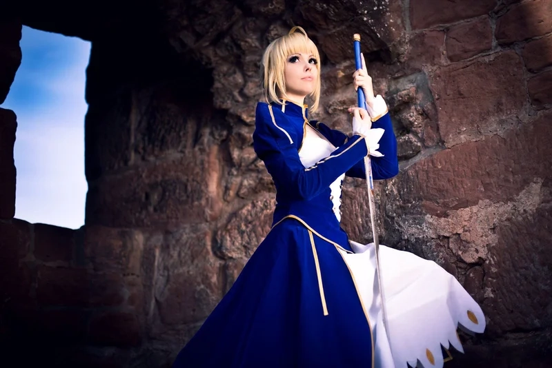 Fate Saber cosplay khiến người xem trầm trồ vì thần thái