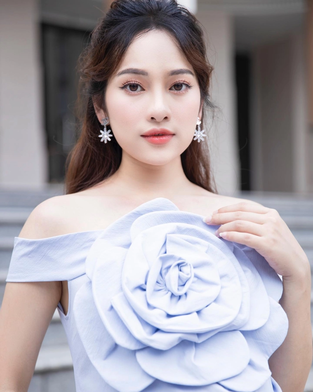 Sara Lưu hát bài gì, Đừng Như Thói Quen là số 1