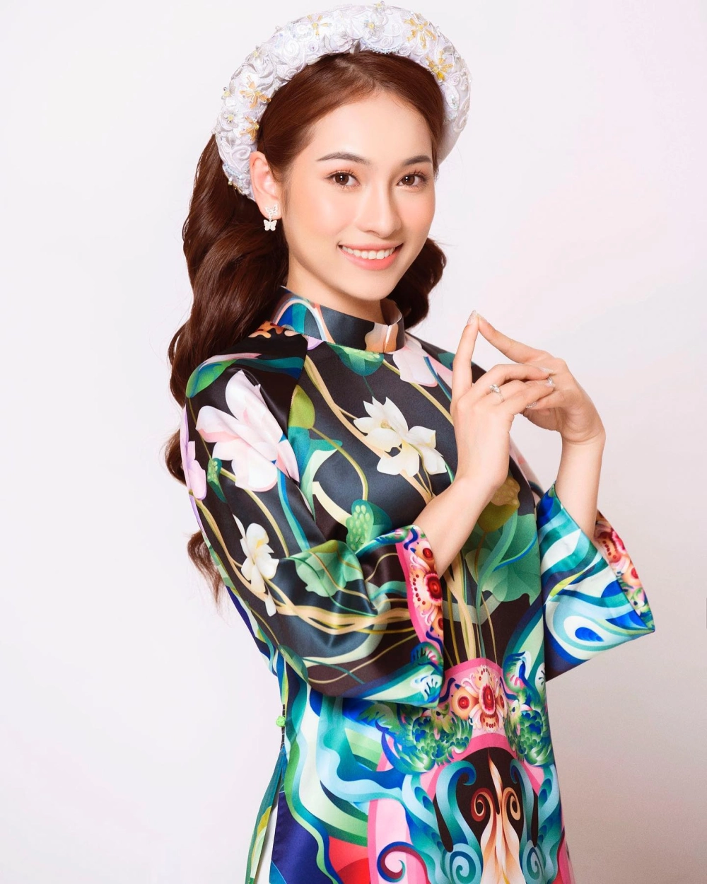 Tiểu sử Sara Lưu, hành trình âm nhạc và tình yêu