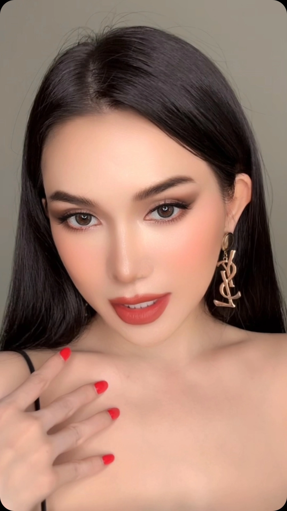 Hài hước không tưởng với sĩ thanh oh my chuối