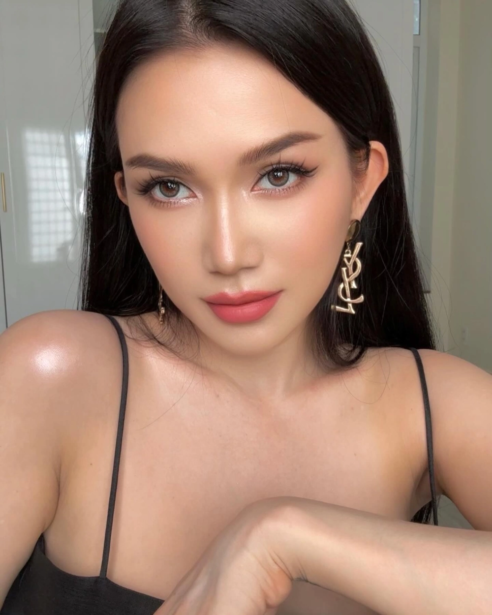 Hình ảnh diễn viên sĩ thanh trong vai diễn điện ảnh