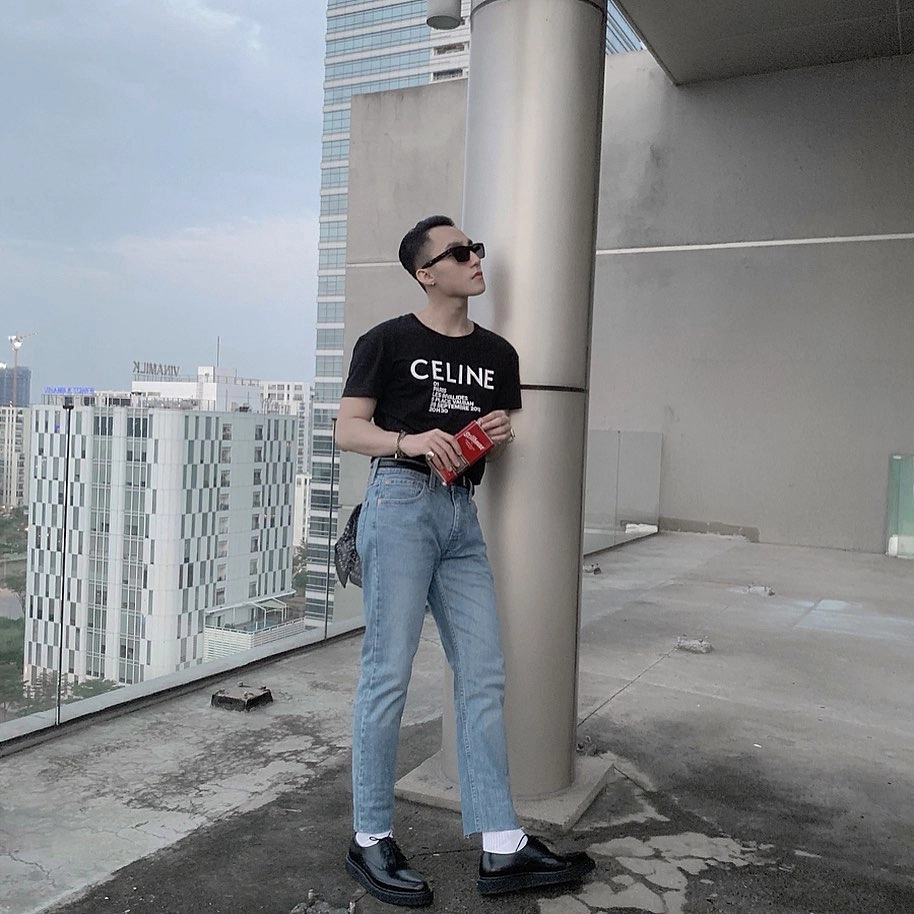 Nơi này có anh Sơn Tùng là bài hát dễ nghe và để lại ấn tượng sâu sắc trong lòng người hâm mộ