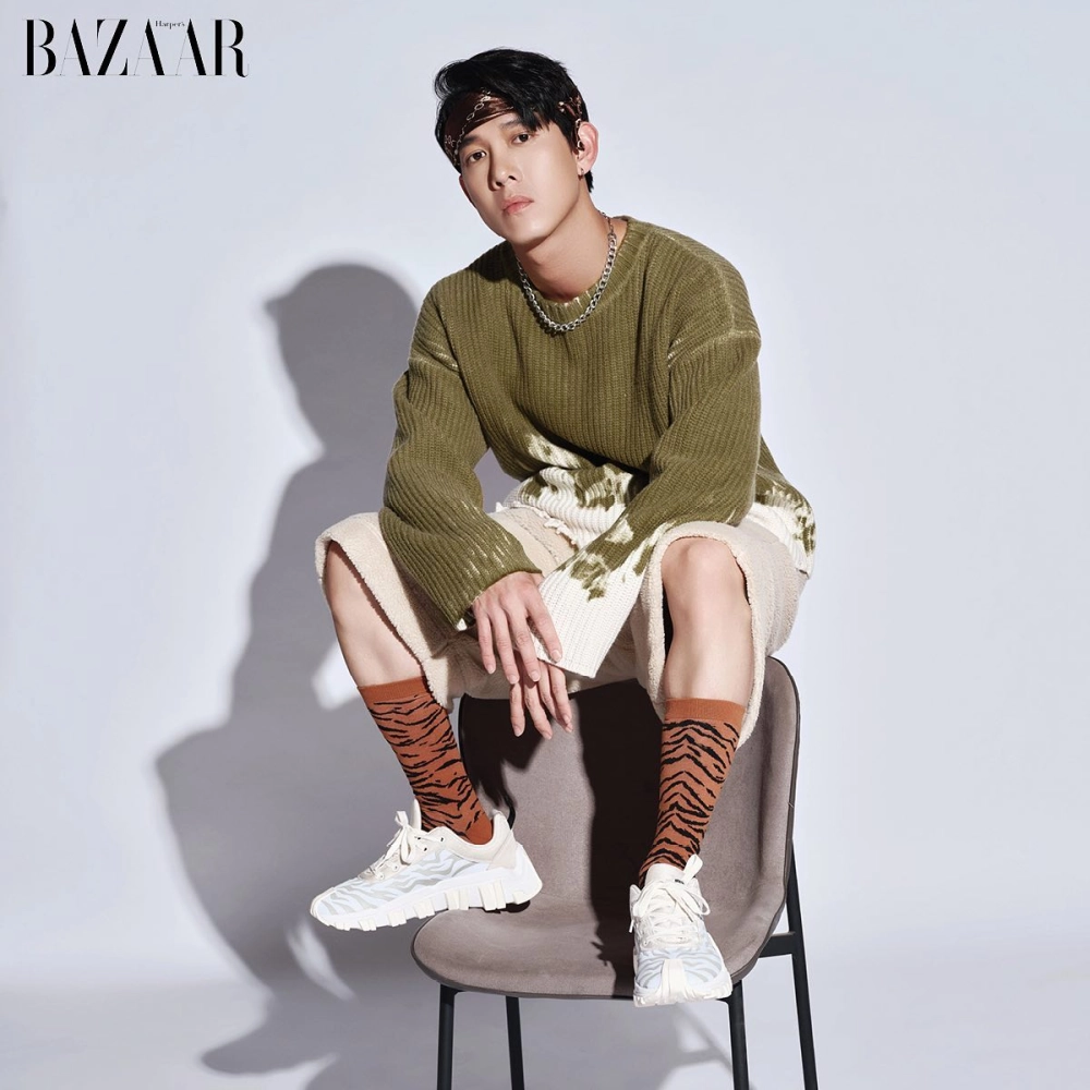 Theo dõi Song Luân Official để cập nhật những hoạt động và sản phẩm mới nhất từ nghệ sĩ này.