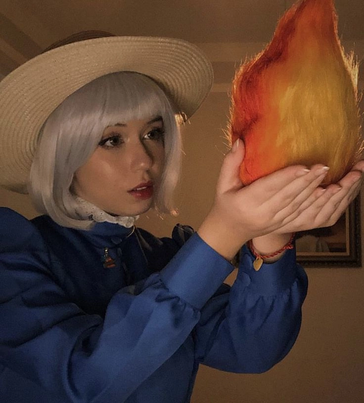Sophie cosplay tái hiện vẻ đẹp cổ tích đầy mê hoặc