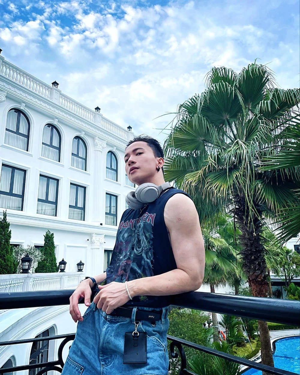 Anh tham gia S.T Sơn Thạch Sao nhập ngũ, một chương trình thực tế mang tính thử thách cao