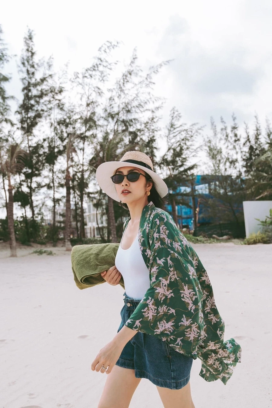 Cập nhật thời trang Tăng Thanh Hà mới nhất từ các sự kiện