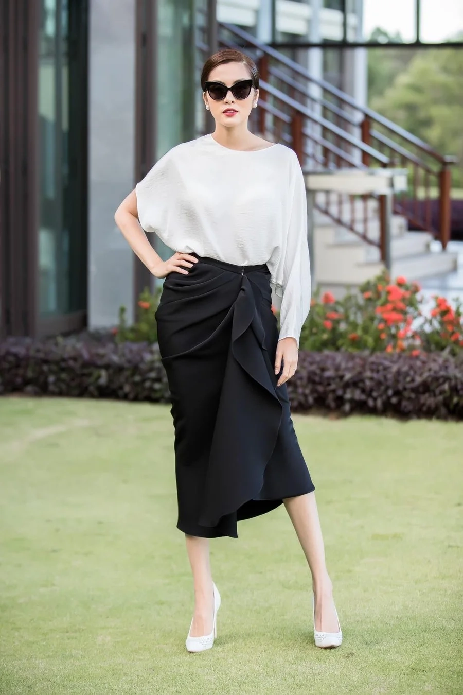 Phong cách mới lạ với Tăng Thanh Hà tóc ngắn