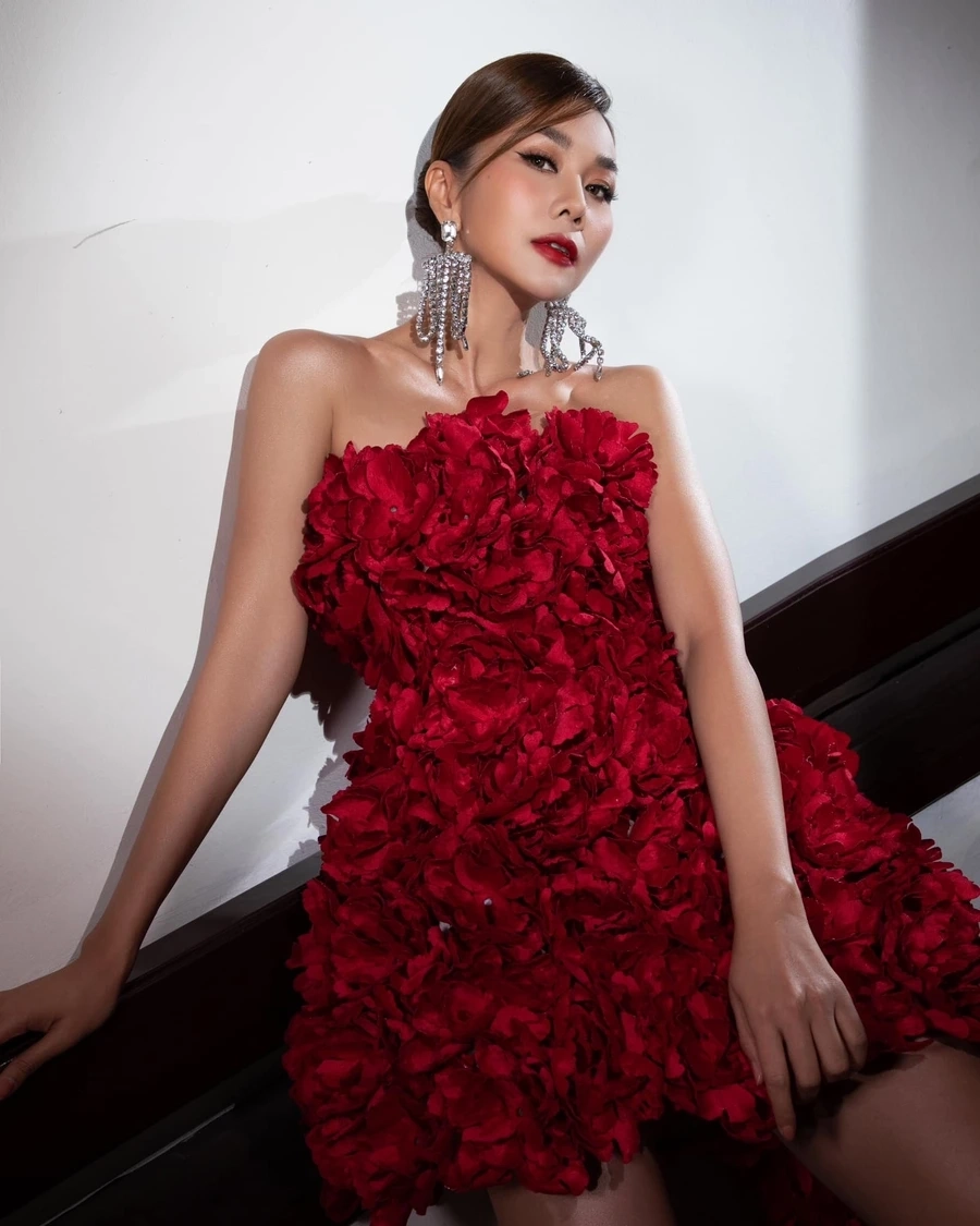 Hoa hậu Thanh Hằng Câu chuyện về sự nghiệp và sắc đẹp của cô nàng