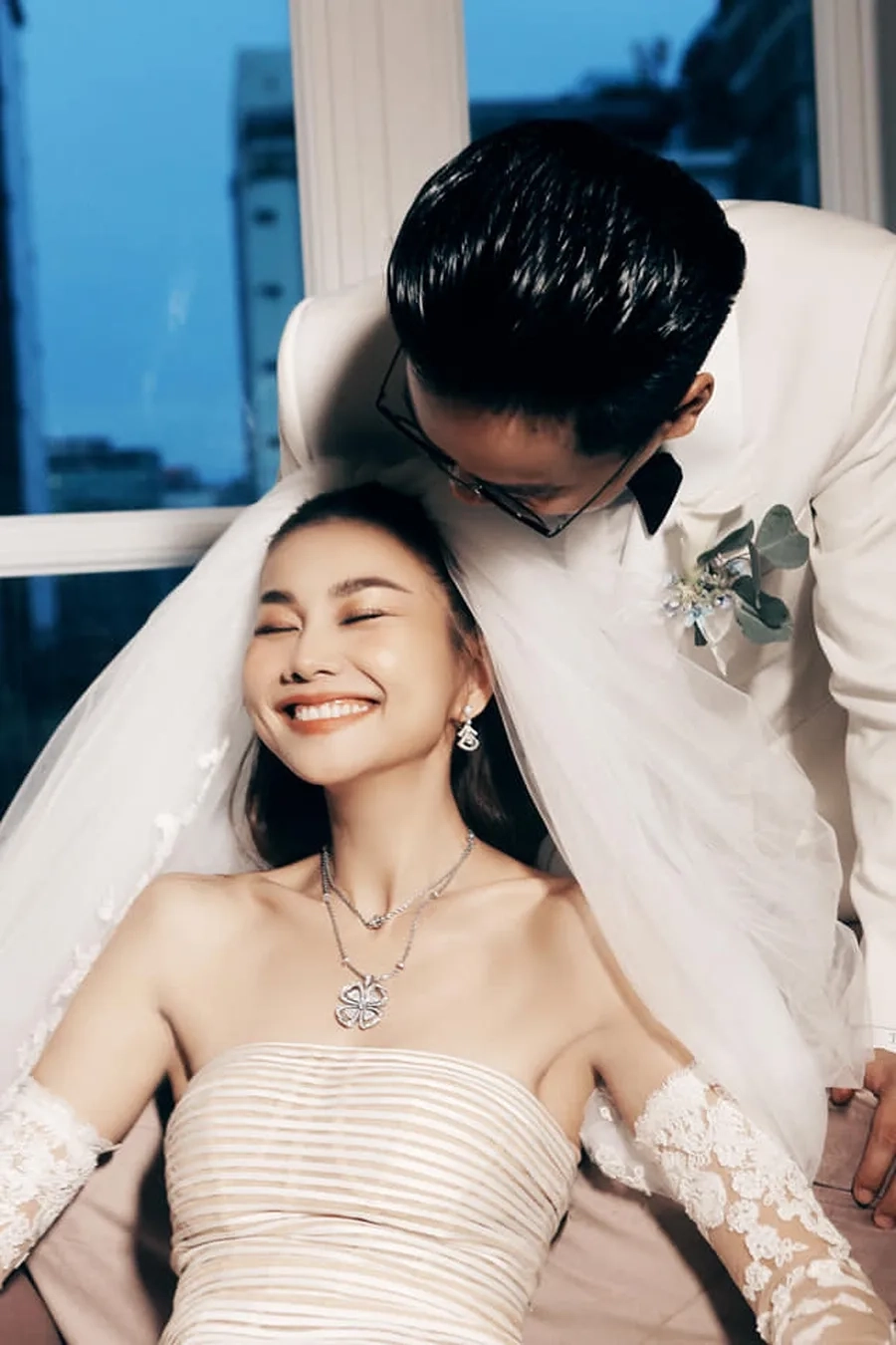 Siêu mẫu Thanh Hằng bao nhiêu tuổi Một trong những câu hỏi thú vị về cô