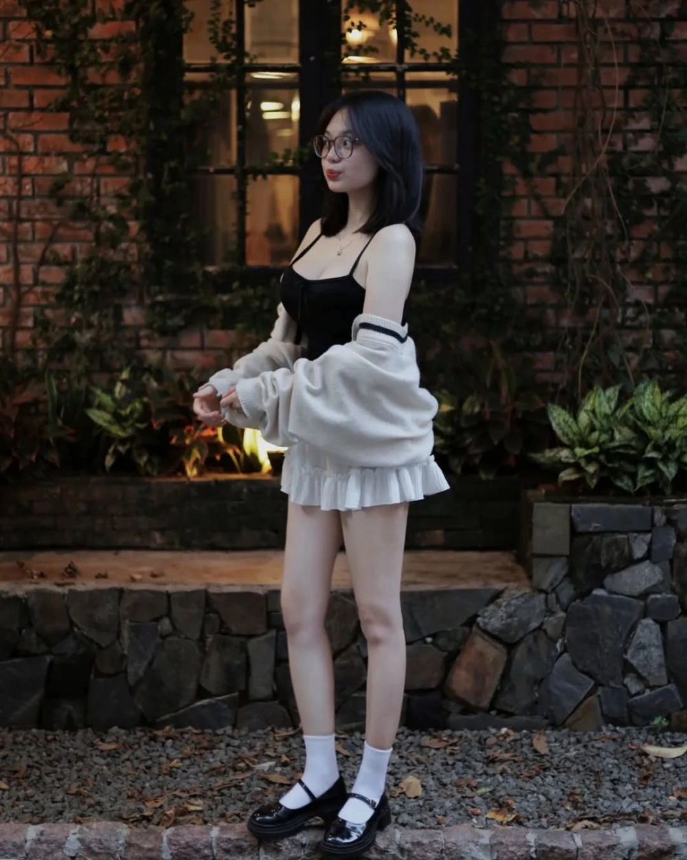 Vẻ đẹp và tài năng của thanh ngọc chị đẹp làm say đắm lòng người