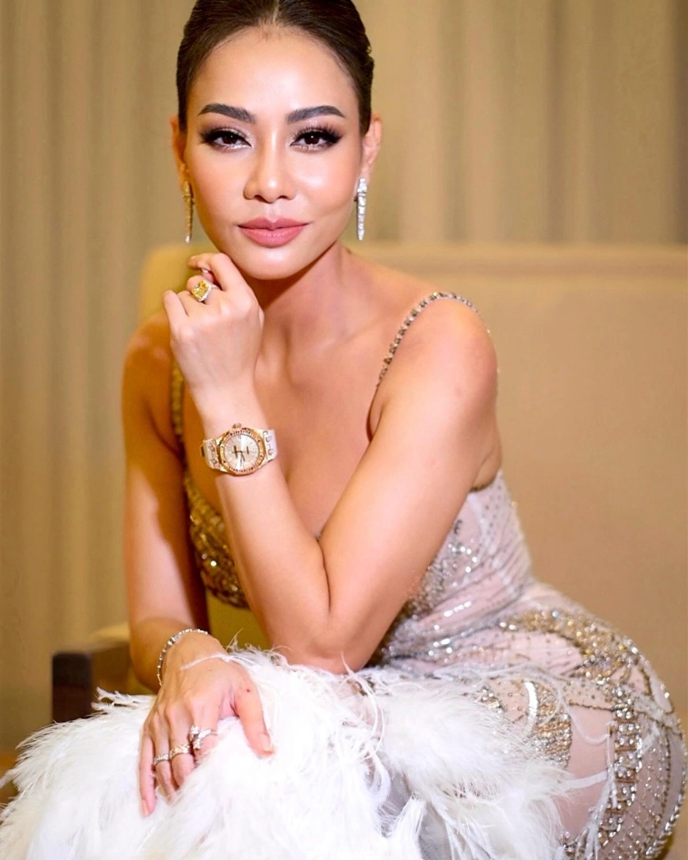 Thu Minh vẫn luôn hot và giữ được vị trí vững chắc trong làng nhạc Việt
