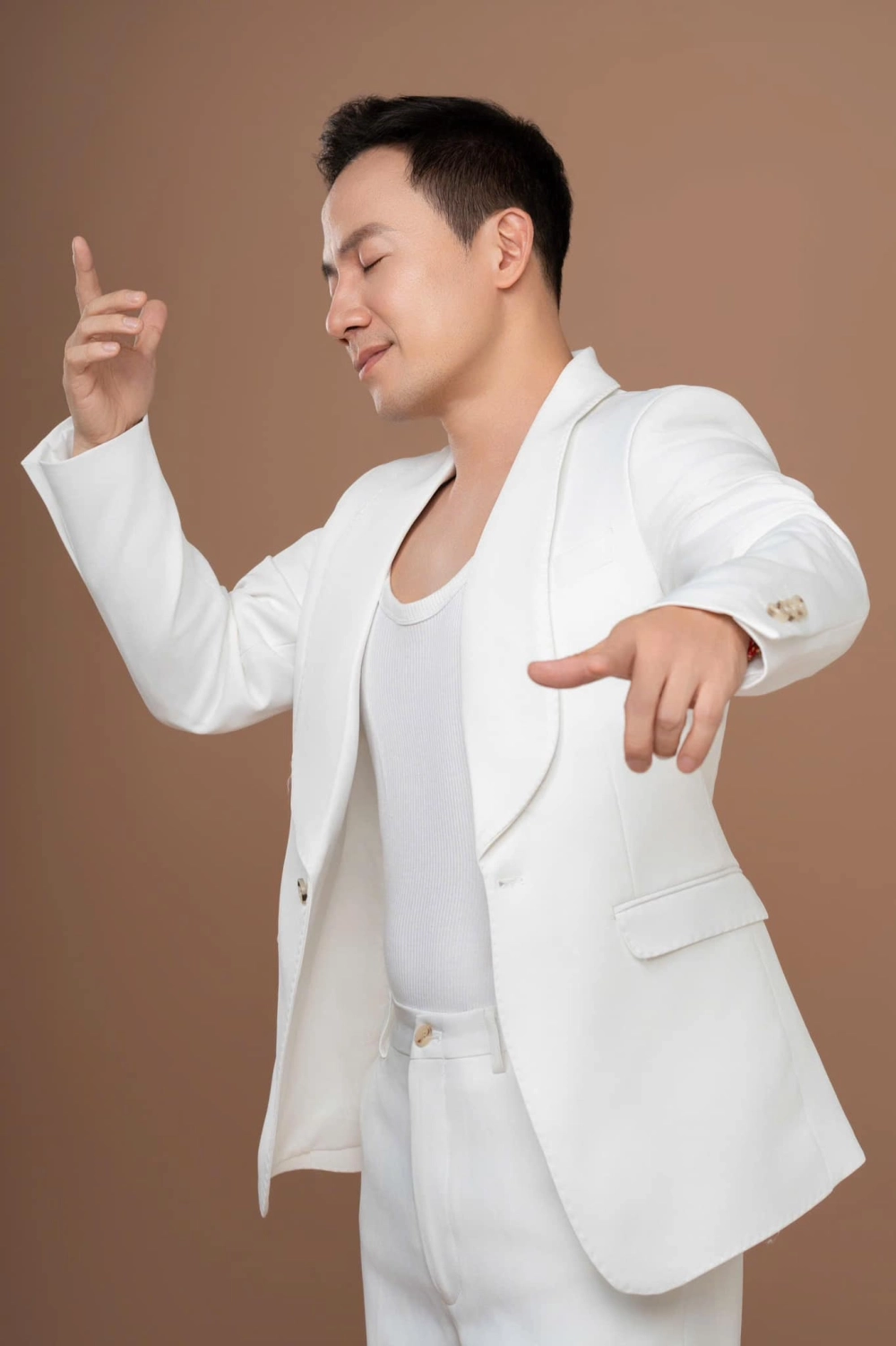 Đinh Tiến Đạt có chiều cao khoảng 1m65, một rapper với phong cách đặc trưng