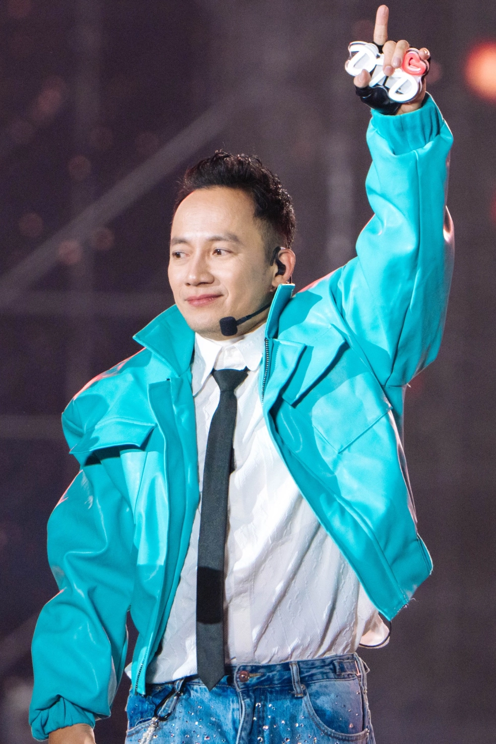 Đinh Tiến Đạt không chỉ là rapper mà còn thử sức với vai trò ca sĩ trong nhiều sản phẩm