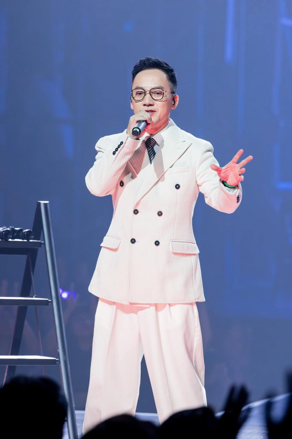 Đinh Tiến Đạt sinh năm 1981, từng có nhiều đóng góp cho nền nhạc rap Việt