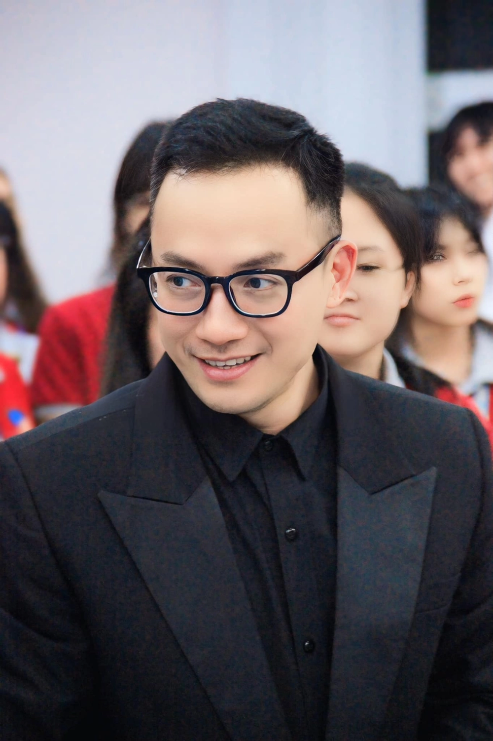 Đinh Tiến Đạt sinh năm 1981, là một trong những rapper đời đầu tại Việt Nam