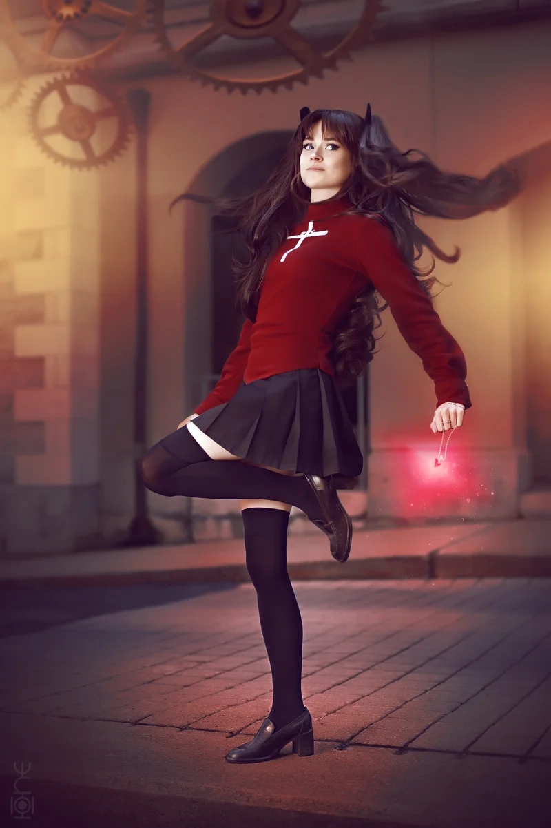 Fate Rin Tohsaka cosplay mang đến sự kết hợp giữa vẻ đẹp và sức mạnh