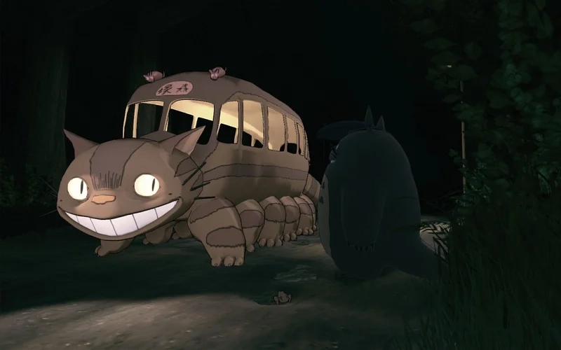 Totoro bus xuất hiện như một phép màu giữa màn đêm