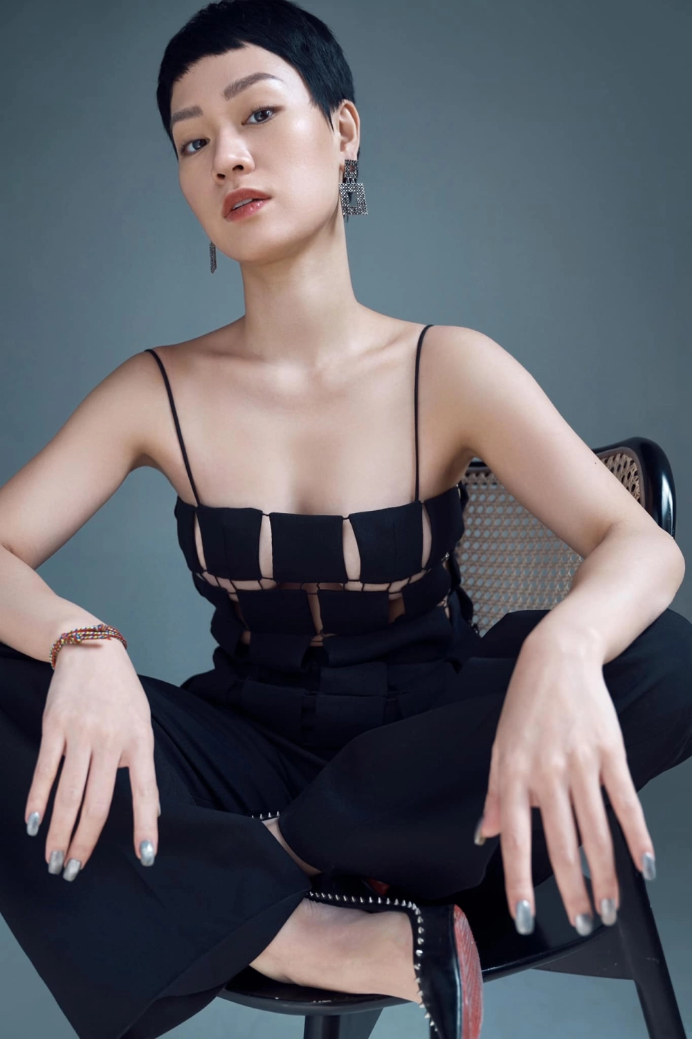 Trà my idol let me feel your love tonight lyrics mang đến giai điệu ngọt ngào và lãng mạn