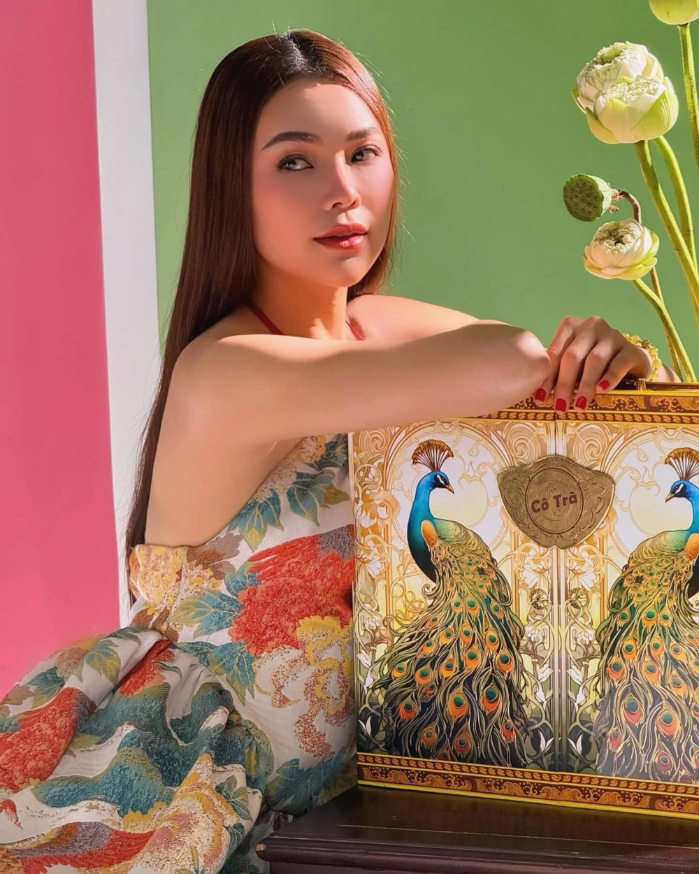 Tìm hiểu thêm về năm sinh của Trà Ngọc Hằng và những sự kiện trong năm này.