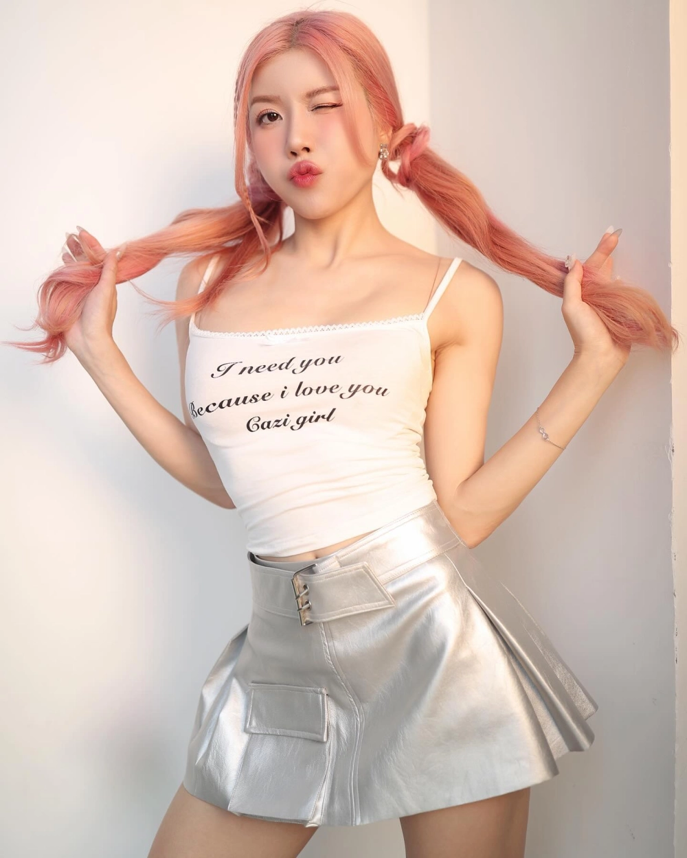 Chỉ là trang pháp remix mang đến phiên bản âm nhạc sôi động và lôi cuốn.