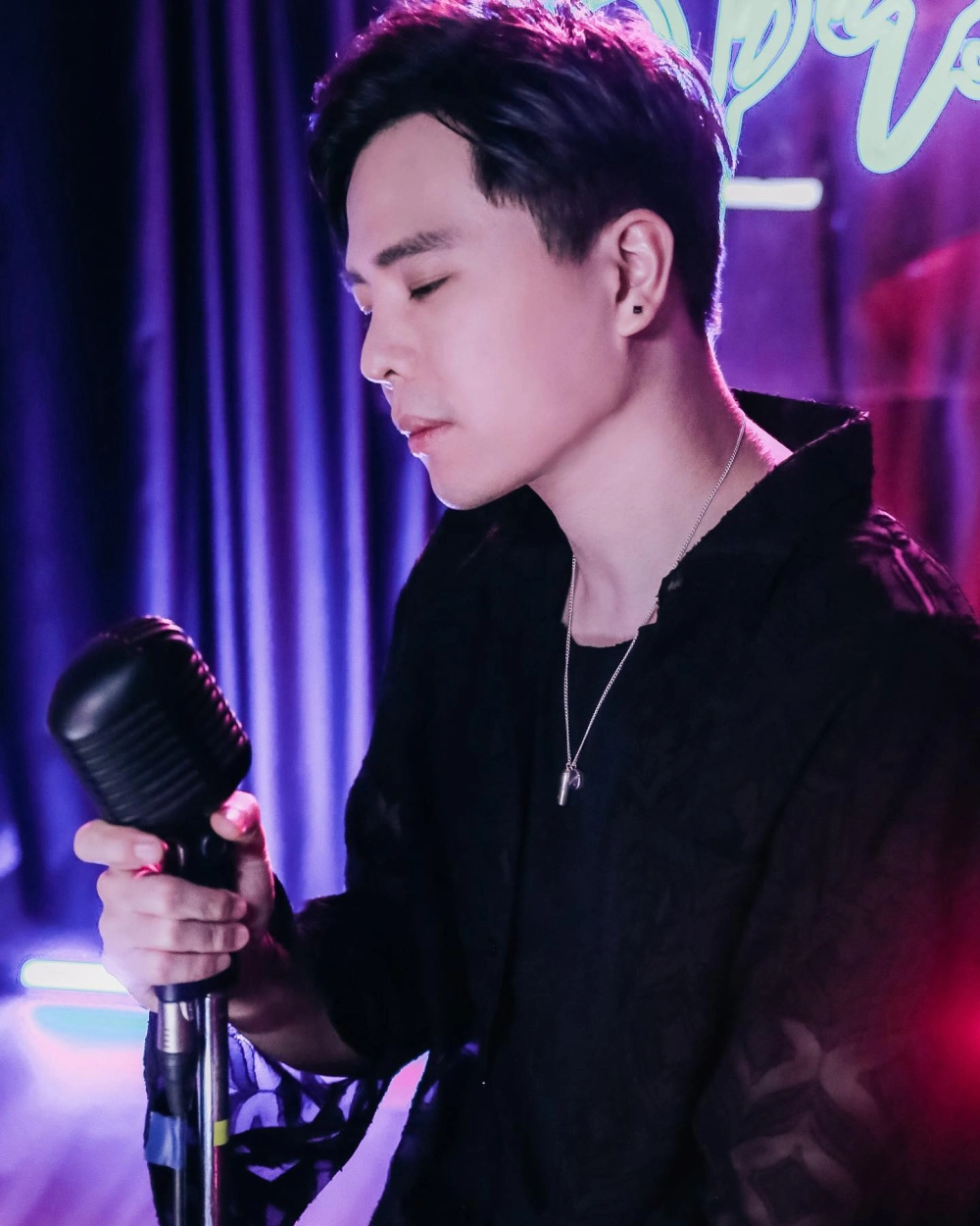 Lời bài hát Trịnh Thăng Bình Khác Biệt To Lớn, duet Liz