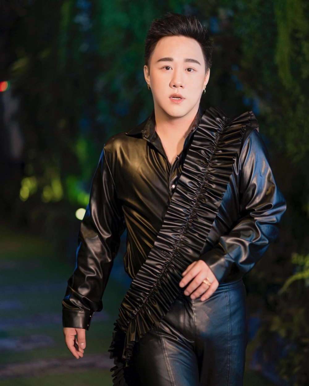 Thuyền Quyên Trung Quân Idol, bản cover đầy cảm xúc