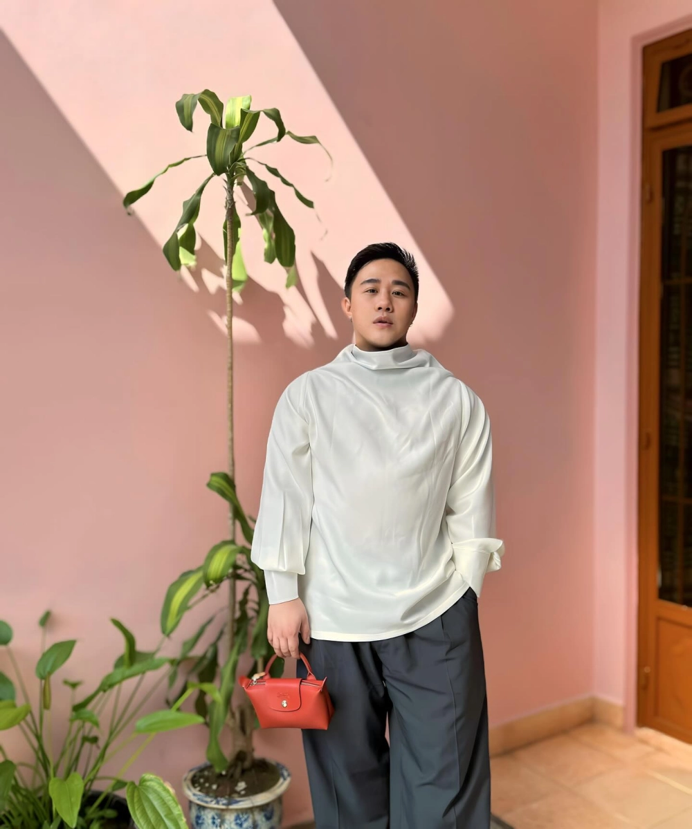 Anh tự do nhưng cô đơn Trung Quân Idol gây ám ảnh với ca từ buồn