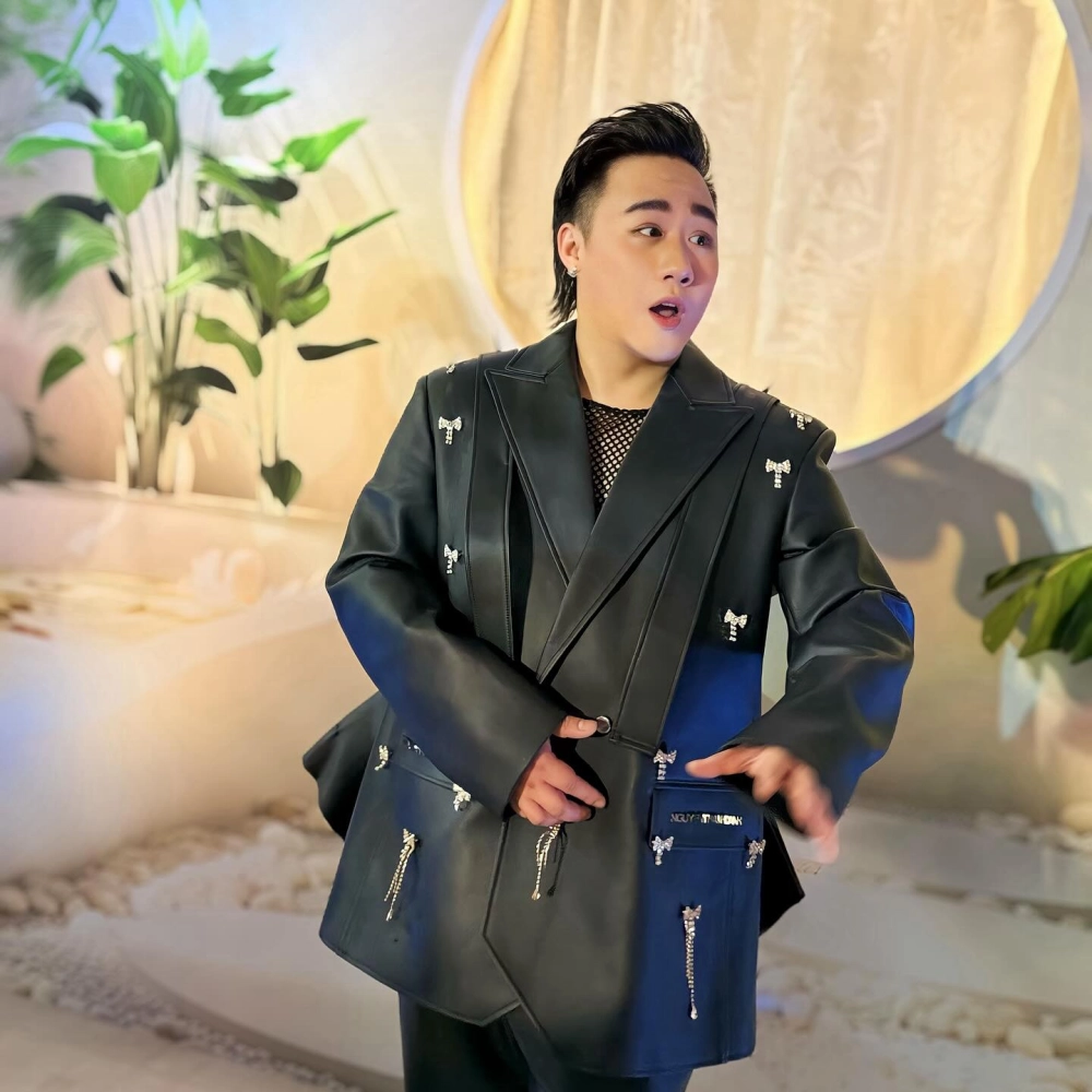 Lịch diễn Trung Quân Idol 2024, săn vé ngay nào