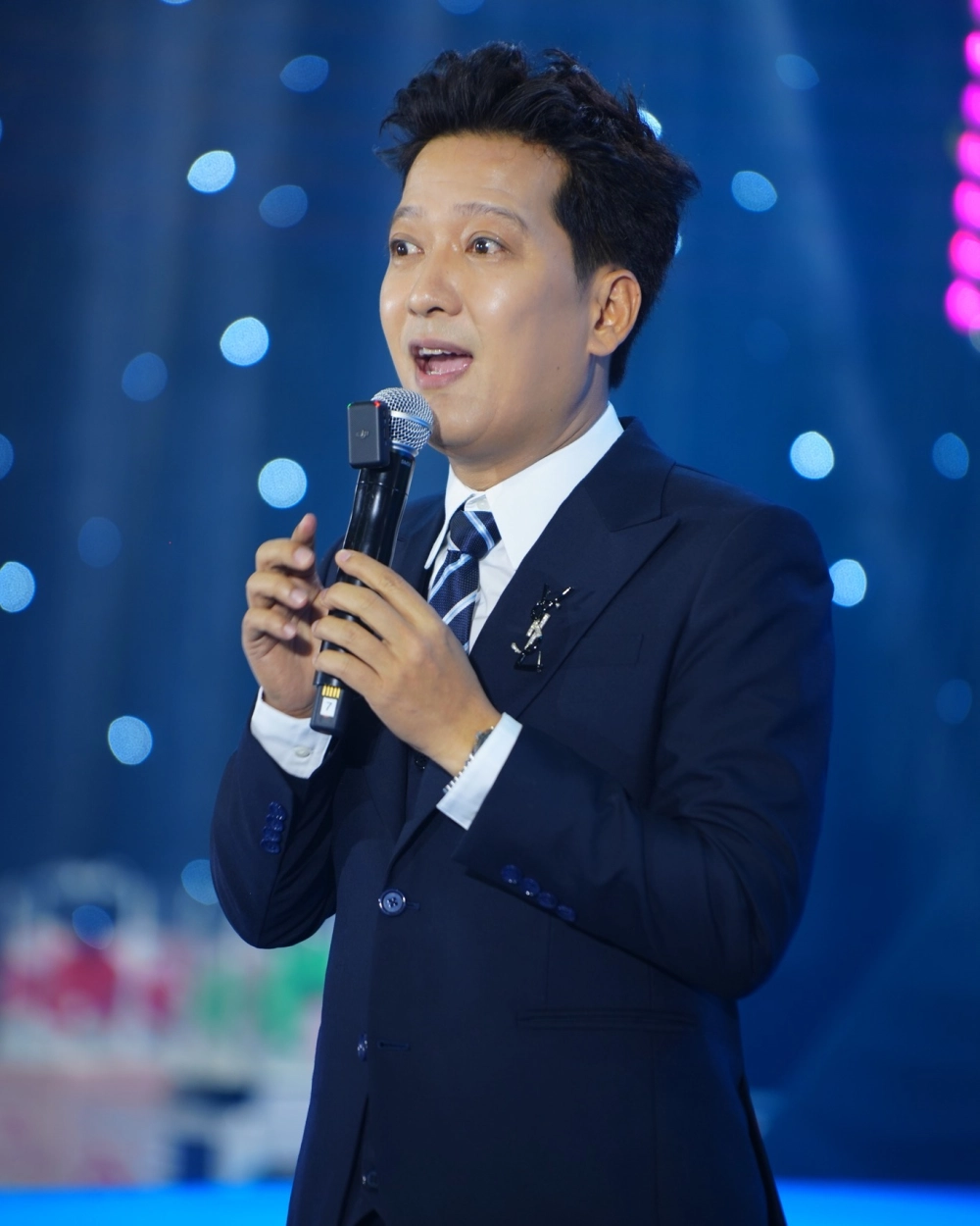 Diễn viên Trường Giang, từ sân khấu đến màn bạc