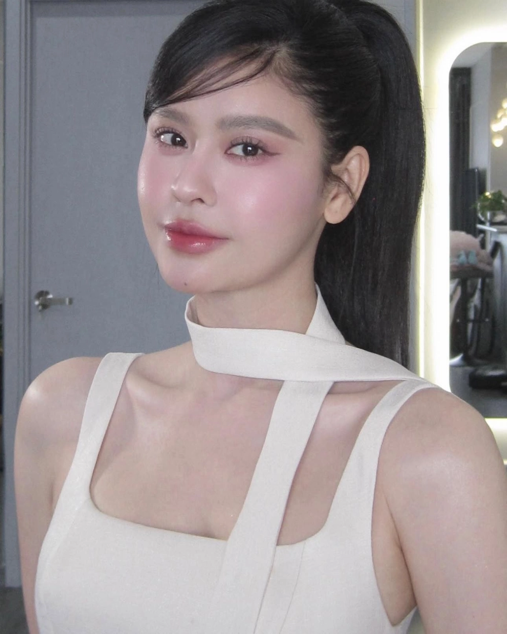 Nghe trương quỳnh anh đơn côi để cảm nhận sự sâu lắng trong từng ca từ