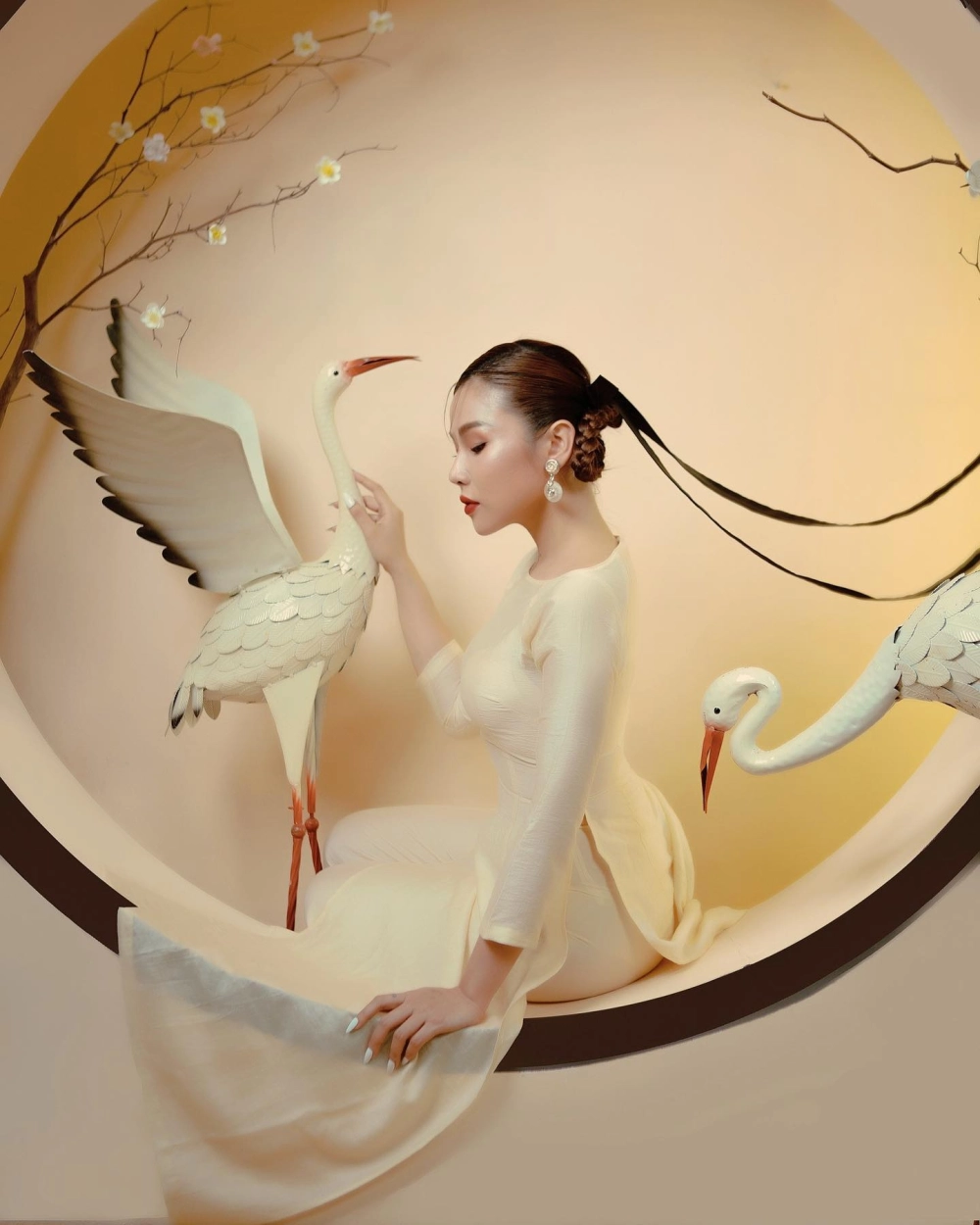 Tìm hiểu Trương Thảo Nhi sinh năm bao nhiêu để biết thêm thông tin về tuổi của cô ấy