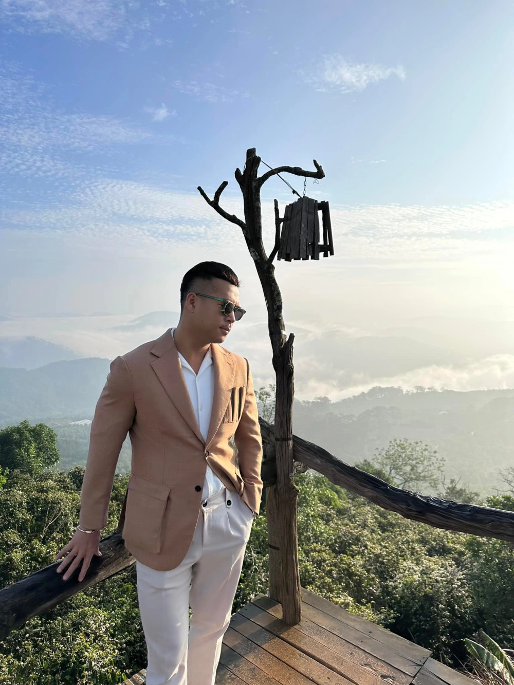 Trương Thế Vinh tỏa sáng từ ca sĩ đến diễn viên