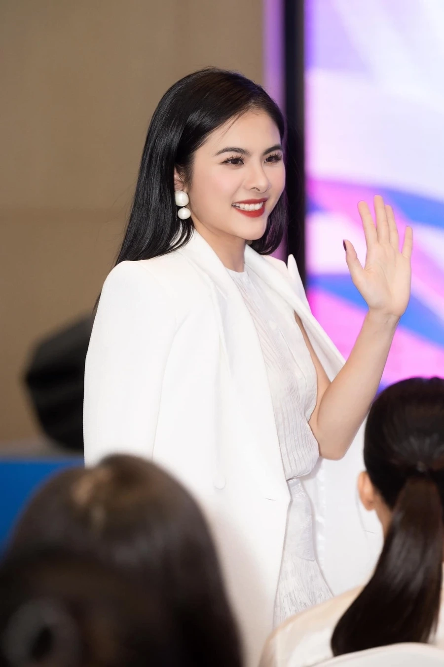 Vân Trang sinh năm bao nhiêu Tìm hiểu về tuổi thật và những thông tin cơ bản của cô