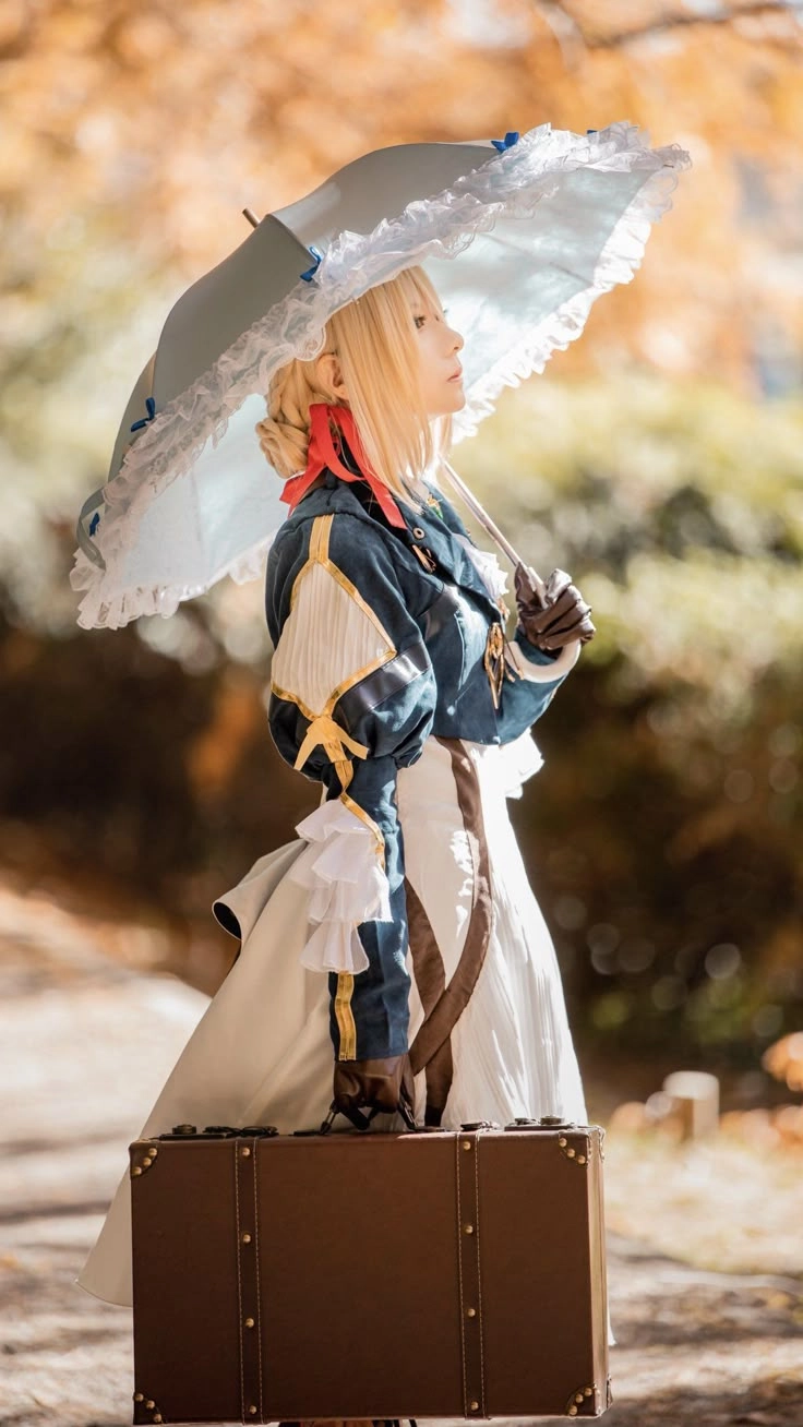 Cosplay anime Violet Evergarden mang thần thái lặng lẽ