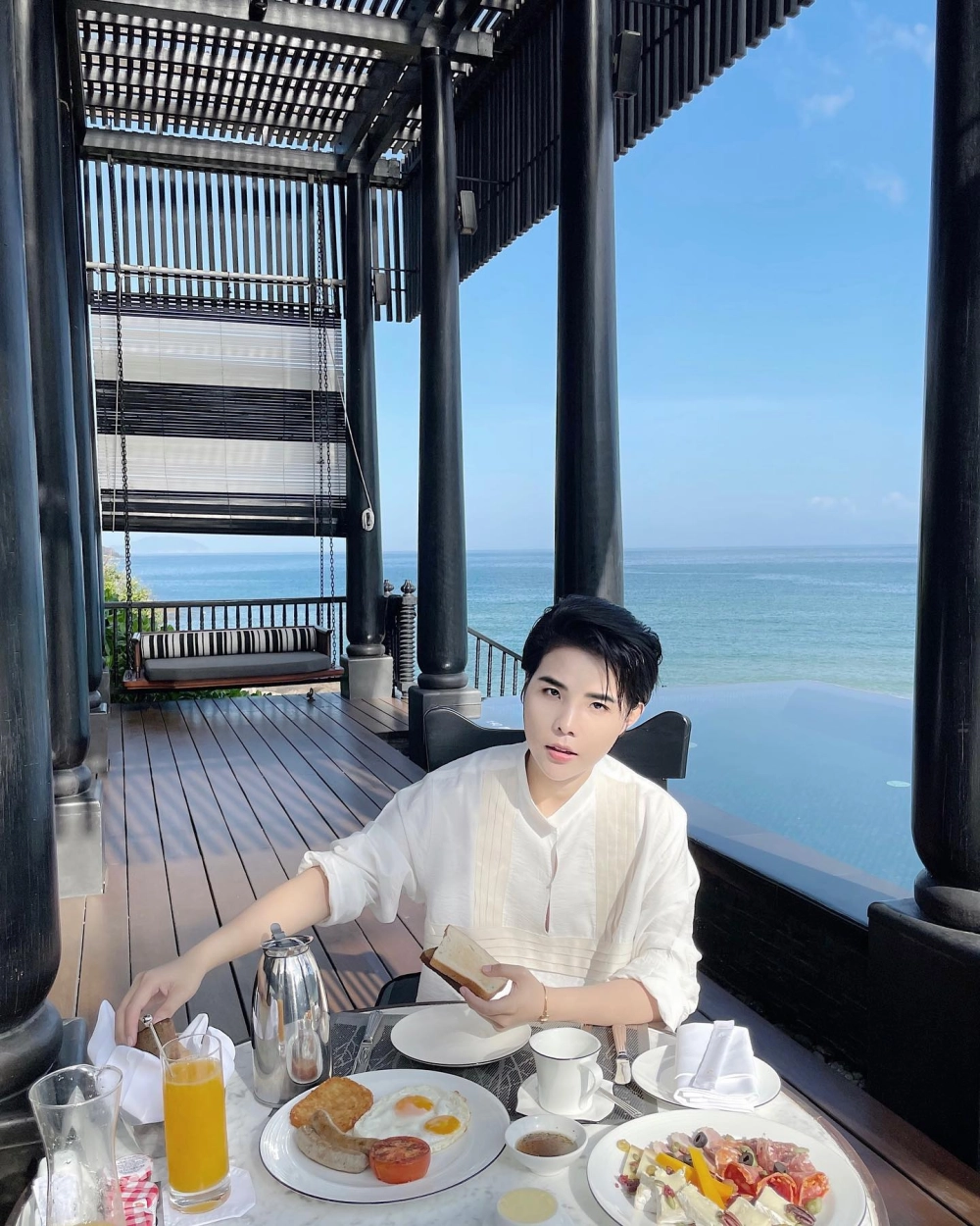 Lời bài hát Vũ Cát Tường Người Bình Thường mang đến cảm giác gần gũi, thân thương