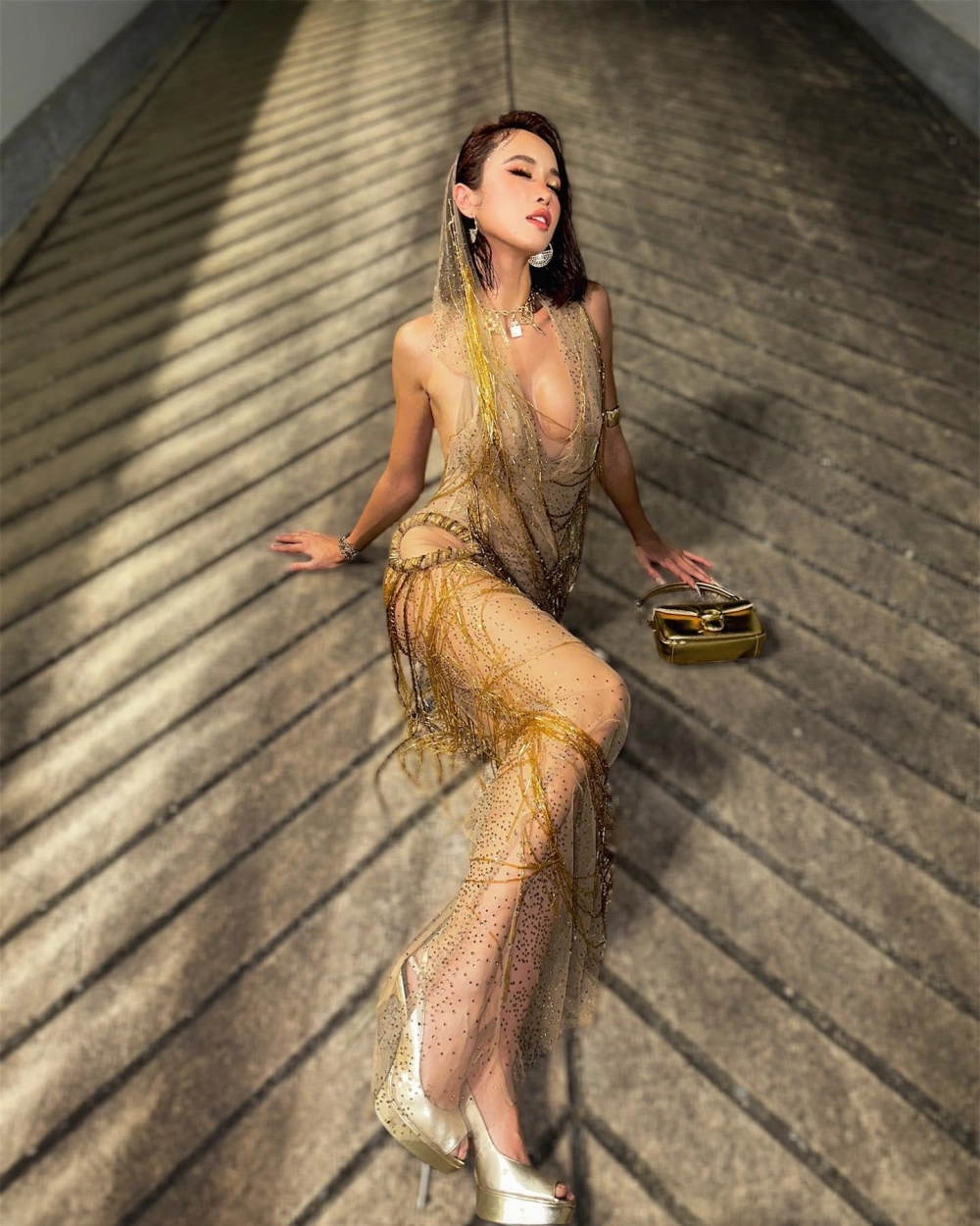 Vũ Ngọc Anh MV mang đến những giai điệu sâu lắng và hình ảnh đẹp mắt cho người nghe