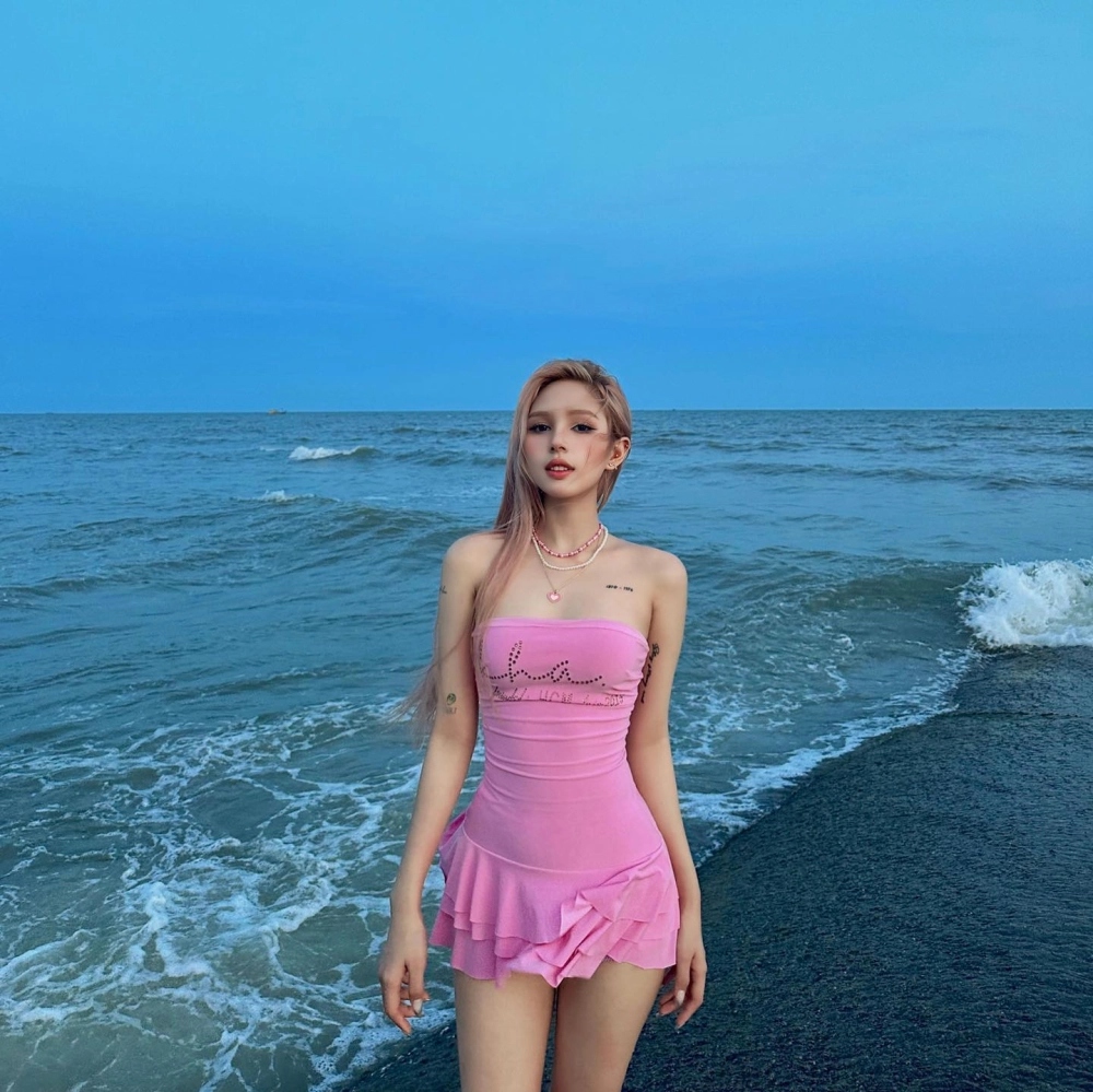 ig xoài non là nơi cô thường xuyên chia sẻ hình ảnh và hoạt động cá nhân