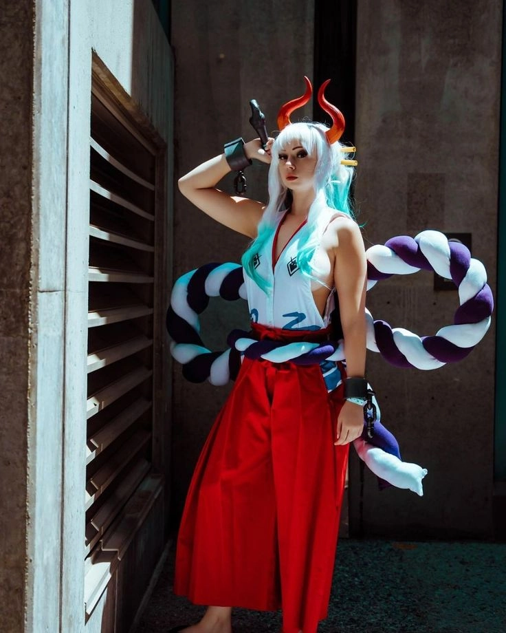 Cosplay One Piece Yamato tái hiện nhân vật sống động