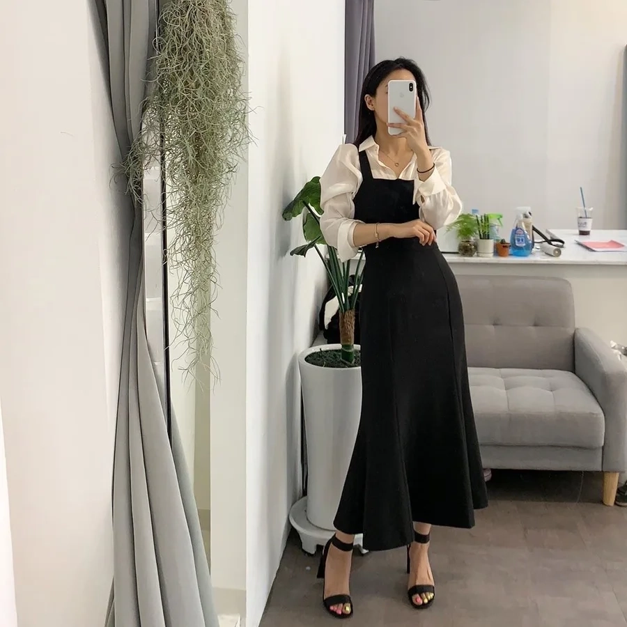 Ảnh cô gái che mặt thể hiện sự e ấp và cuốn hút riêng biệt